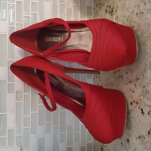Wild Pair Jacqueline Red Platform Pump